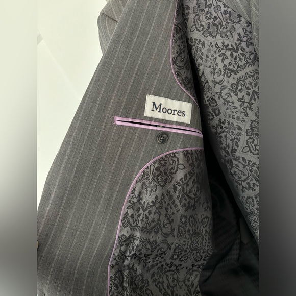 Moores Suit, Vest and Pants - Picture 2 of 6